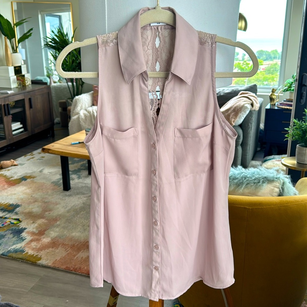Express Women’s Sleeveless Portofino Blouse Shirt Slim Blush Pink with Lace Back